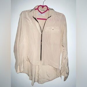 AMANDA UPRICHARD 100% silk in light Tan Long Sleeve Blouse Top Size P (XS) flaws